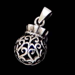Filigree Purse silver necklace