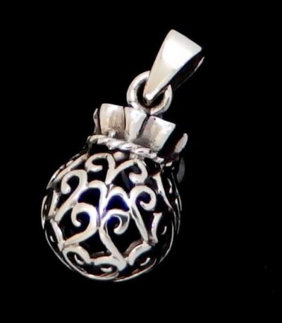 Filigree Purse silver necklace