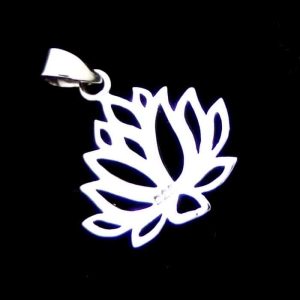 Silver lotus necklace