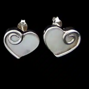 Mother pearl heart earrings