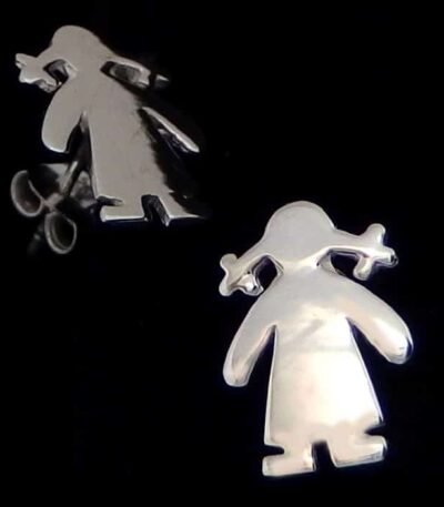 Pigtail girl silver studs