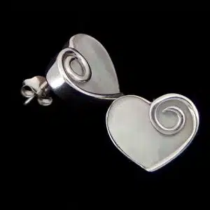 Mother pearl heart earrings