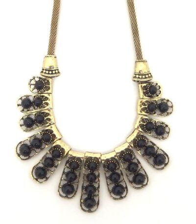 Statement choker necklace