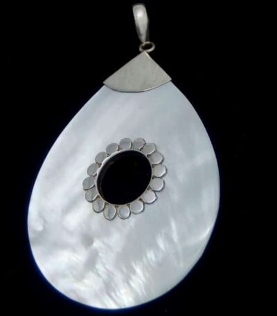 Mother pearl sterling silver necklace