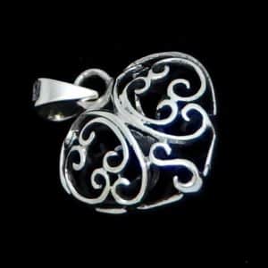 Filigree silver heart necklace
