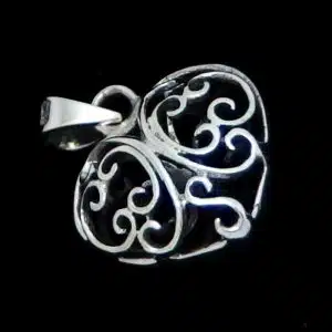 Filigree silver heart necklace