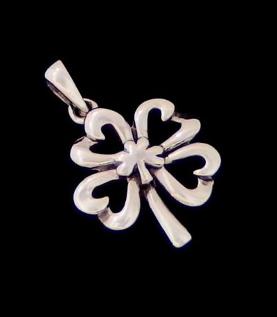 Four leaf clover necklace