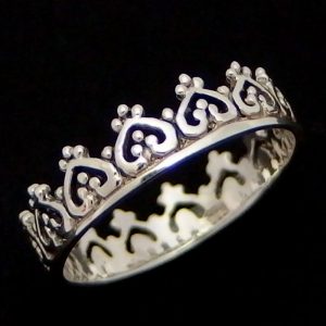 Silver princess ring