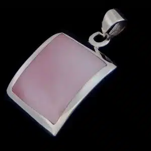 Silver shell necklace