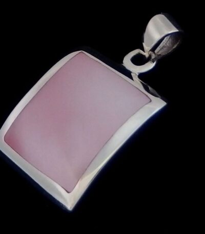 Silver shell necklace
