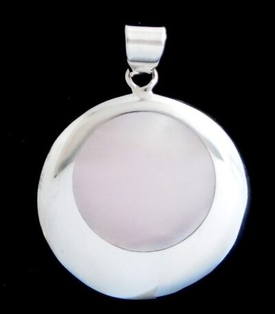 Large silver shell pendant
