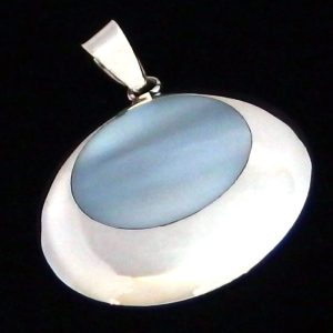 Large silver shell pendant