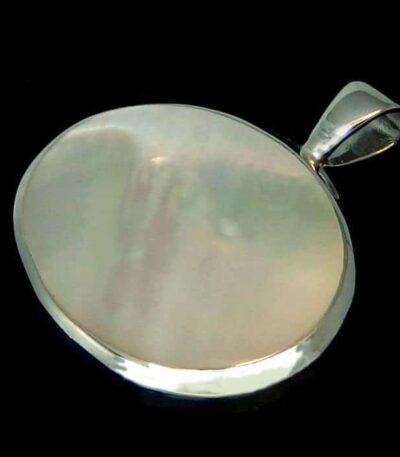 Mother pearl Necklace