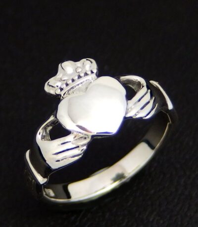 Silver Claddagh Ring