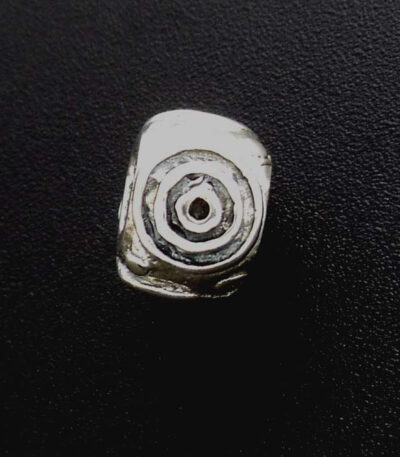 Bulls eye Bracelet Bead