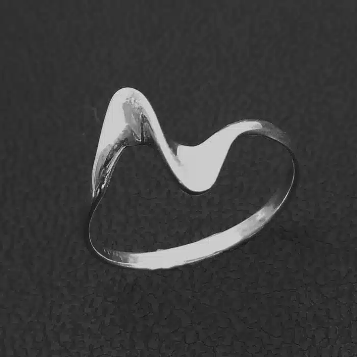 Twisted Zig Zag Ring Silver Zig zag ring