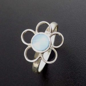 Flower Girls Ring