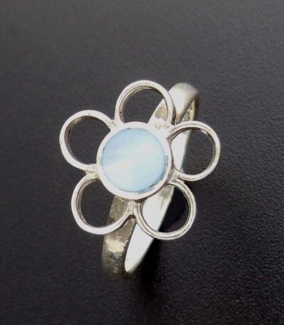 Flower Girls Ring