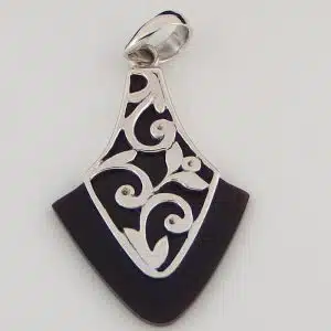 Ornate Silver Shell necklace NZ