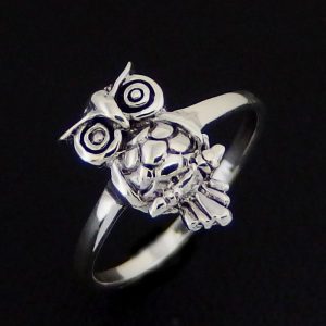 Sterling silver owl ring