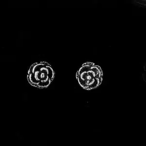 Silver-flower-Stud-Earrings