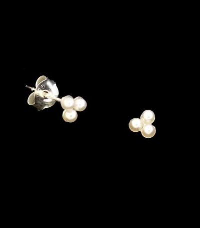 Pearls Stud earrings
