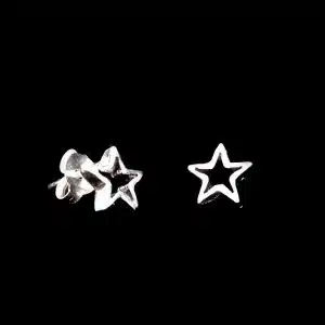 Cut out star stud earrings
