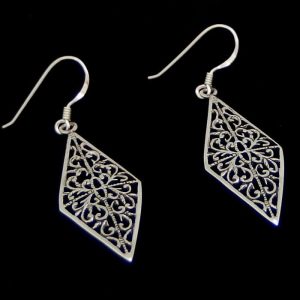 Long- Dangle -Filigree - Earrings
