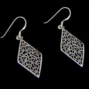 Long- Dangle -Filigree - Earrings