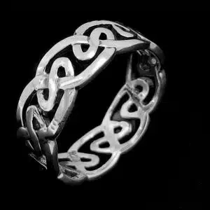 Silver-Celtic-Knot- Ring