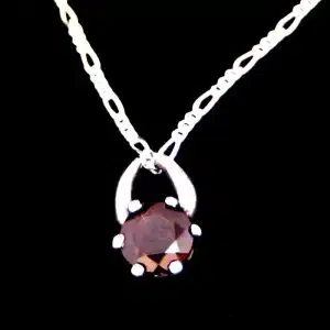 Cubic zirconia pendant