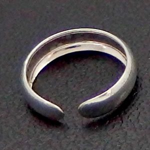 Plain silver toe ring NZ