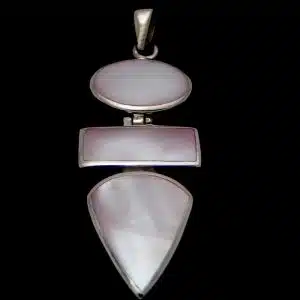 Pink mother pearl necklace