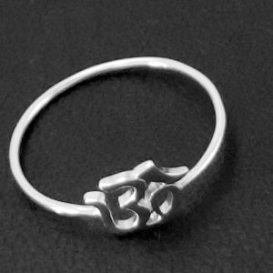 Silver Om ring