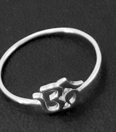 Silver Om ring