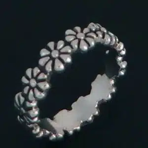 Sterling silver daisy ring NZ