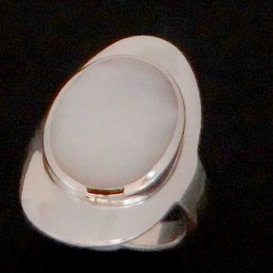 Sterling silver shell ring