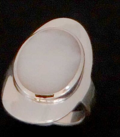 Sterling silver shell ring