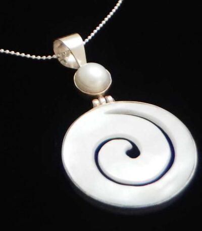 Real pearl necklace