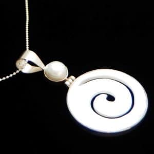 Real pearl necklace
