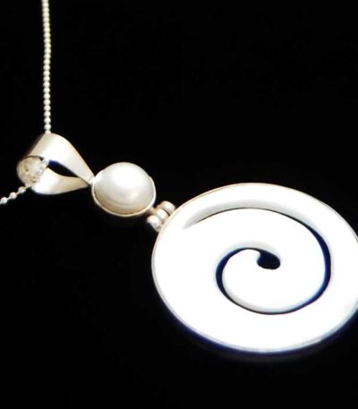 Real pearl necklace