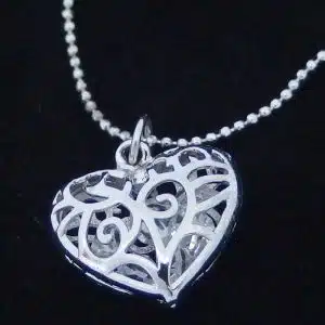 Costume heart necklace