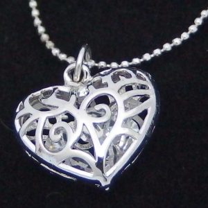 Costume heart necklace