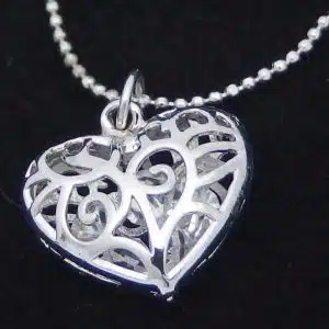 Costume heart necklace