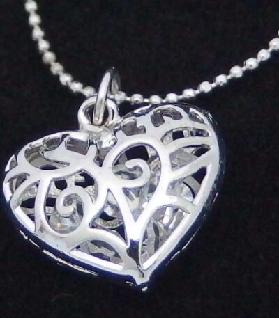 Costume heart necklace