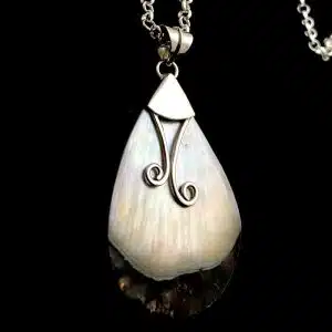 Silver large shell necklace