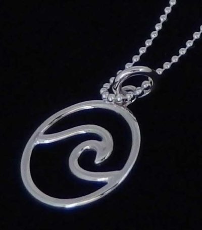 Surf wave necklace