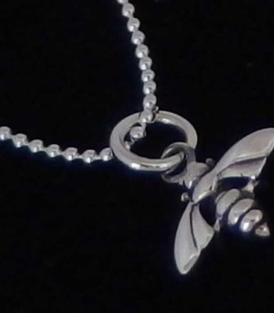 Silver bee bracelet charm