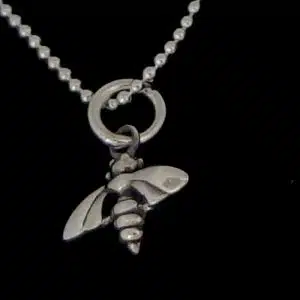 Silver bee bracelet charm