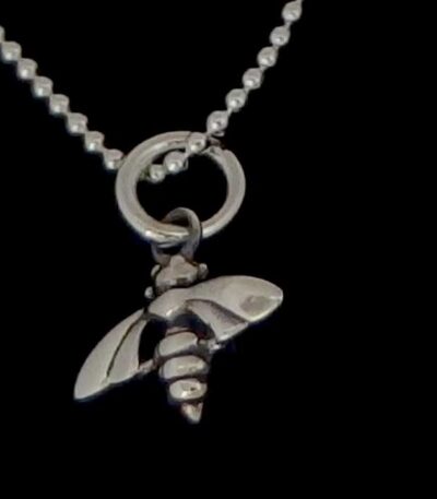 Silver bee bracelet charm
